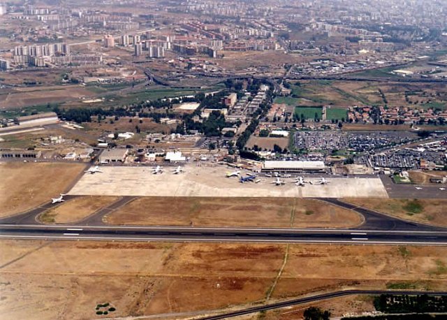 Flug nach Catania, Clubausflug Motorflugunion Klosterneuburg, 2001, Flugschule